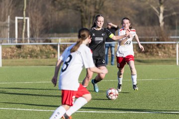 Bild 273 - wBJ SV Wahlstedt - SV Henstedt Ulzburg : Ergebnis: 0:1